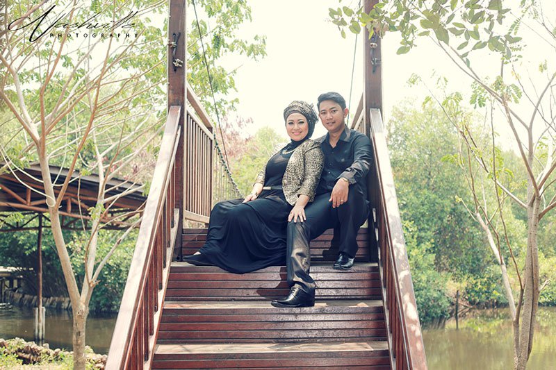 pre wedding outdoor  Professional Pre Wedding Photography by Nashville Photography